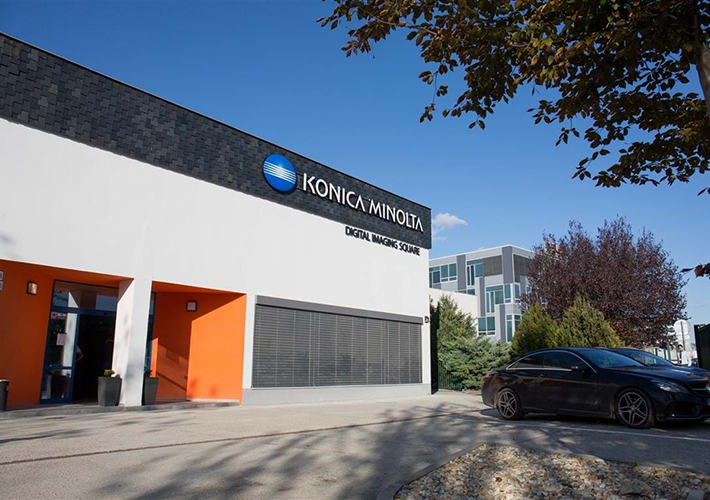 Foto Konica Minolta abrió el Digital Imaging Square, una sala de exposición europea de impresión industrial en Bratislava.